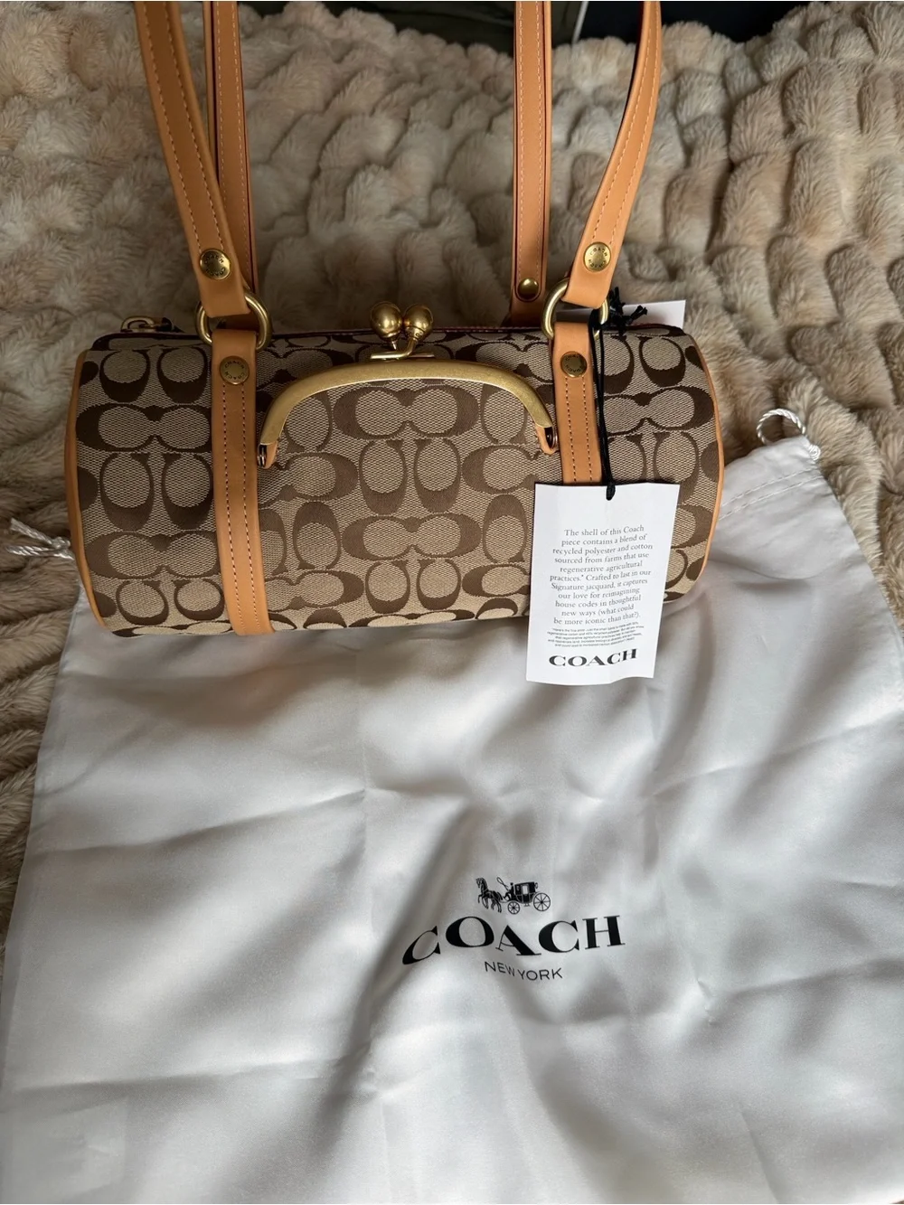 Coach Kisslock Barrel Bag 28 In Signature Jacquard